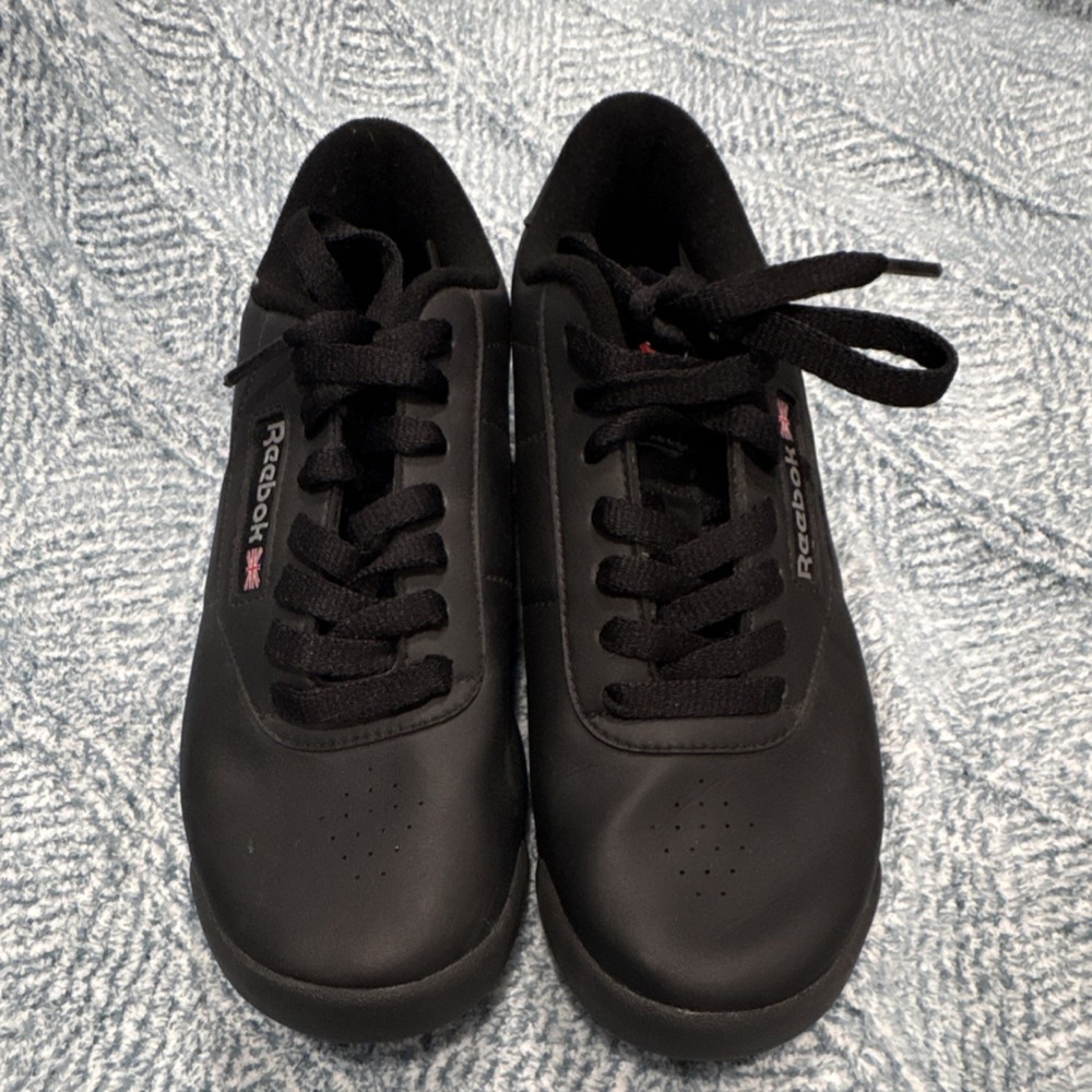 Reebok Classic Black Lace Up Low Top Cushioned Sneakers‎ Rubber Sole 1Y3501-816